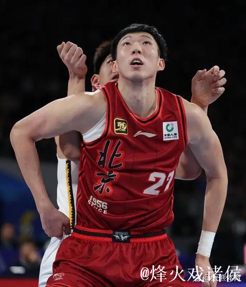 CBA-周琦砍下15分9板 北京北汽力克新疆伊力特