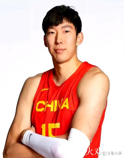 胡金秋16+6布朗缺阵 北京单节仅7分再负广厦