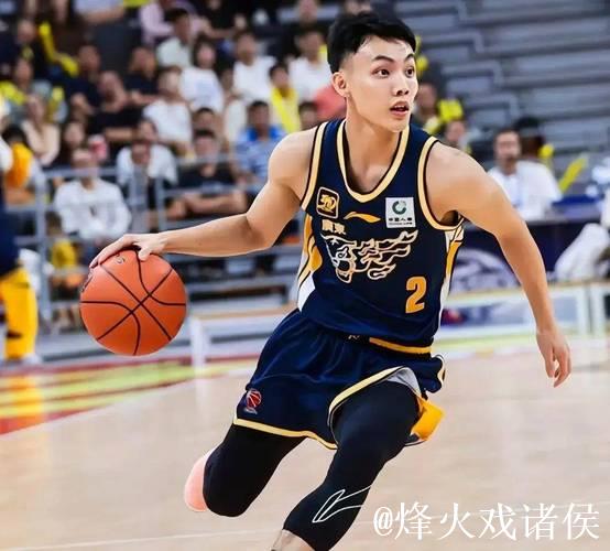 CBA-徐杰17+9萨林杰17+10 广东险胜广州97-94 CBA-徐杰17+9萨林杰17+10 广东险胜广州97-94